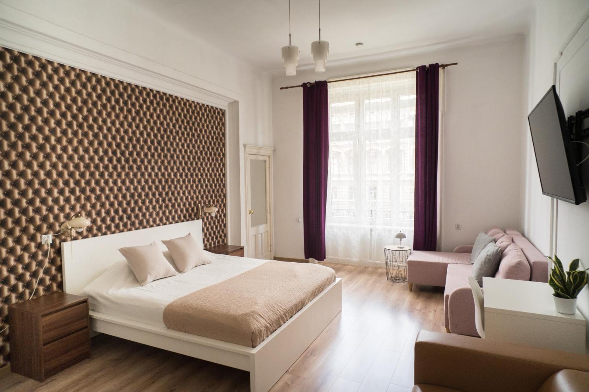 Roller Hotel apartamentowy *
